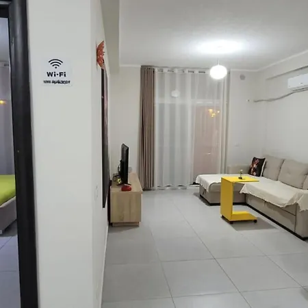 Perla 2- Seaview & Apartment